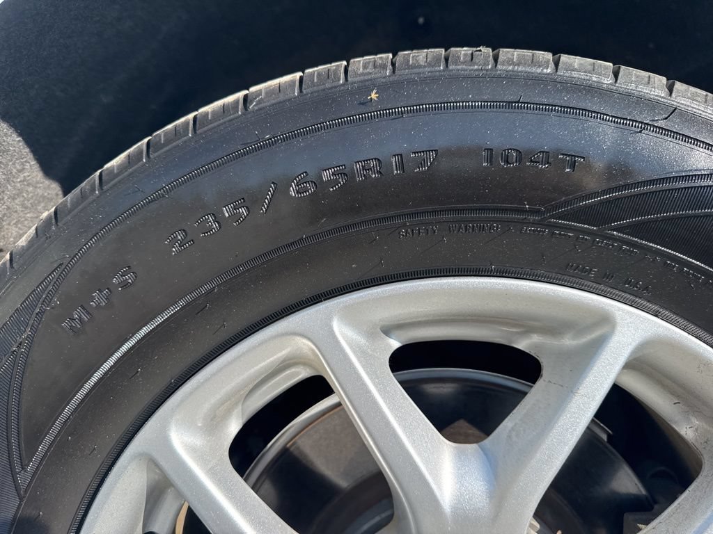 Used 2023 Chrysler Pacifica Touring-L FWD image 33