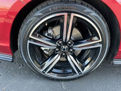 Used 2024 Honda Accord Sport image 9
