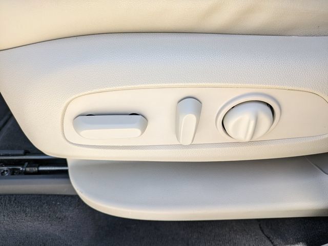 Used 2020 Buick Enclave Essence w/ Sound and Sites Package FWD image 21