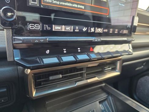 Used 2024 GMC Hummer EV 3X w/ Extreme Off-Road Package image 56