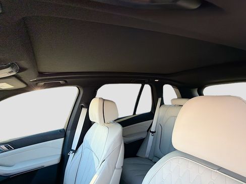 New 2026 BMW X5 xDrive50e w/ M Sport Package image 27