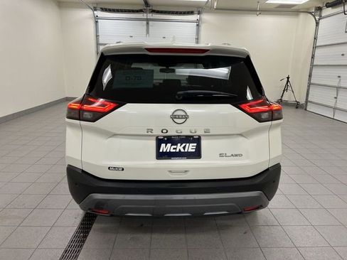 Used 2023 Nissan Rogue SL w/ SL Premium Package image 5
