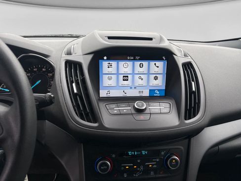 Used 2018 Ford Escape SE w/ SE Sync 3 Package FWD image 10