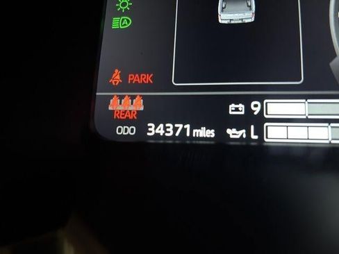 Used 2024 Toyota Tundra Platinum image 17