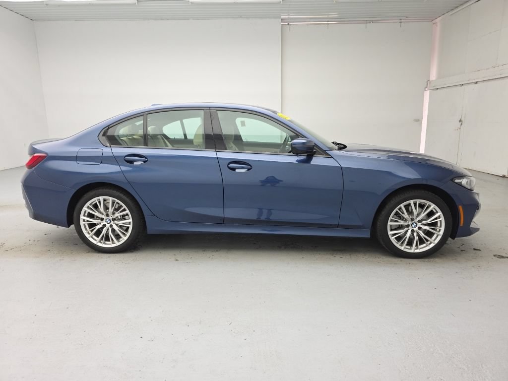 Used 2023 BMW 330i xDrive Sedan w/ Driving Assistance Package AWD/4WD image 12