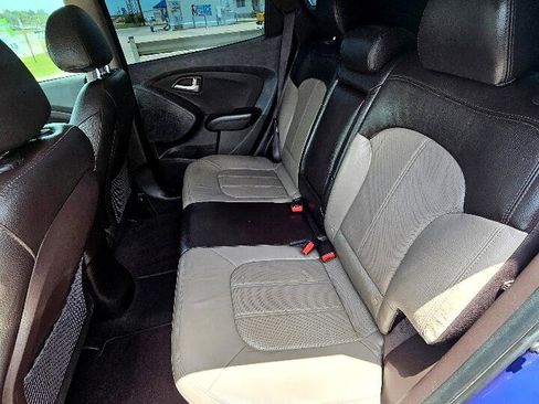 Used 2012 Hyundai Tucson Limited w/ Premium Pkg image 11