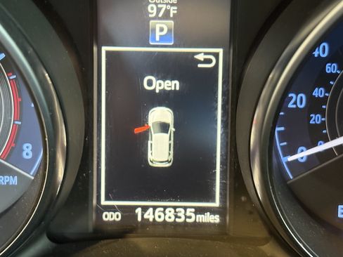 Used 2017 Toyota Corolla iM w/ All-Weather Mat Package FWD image 15