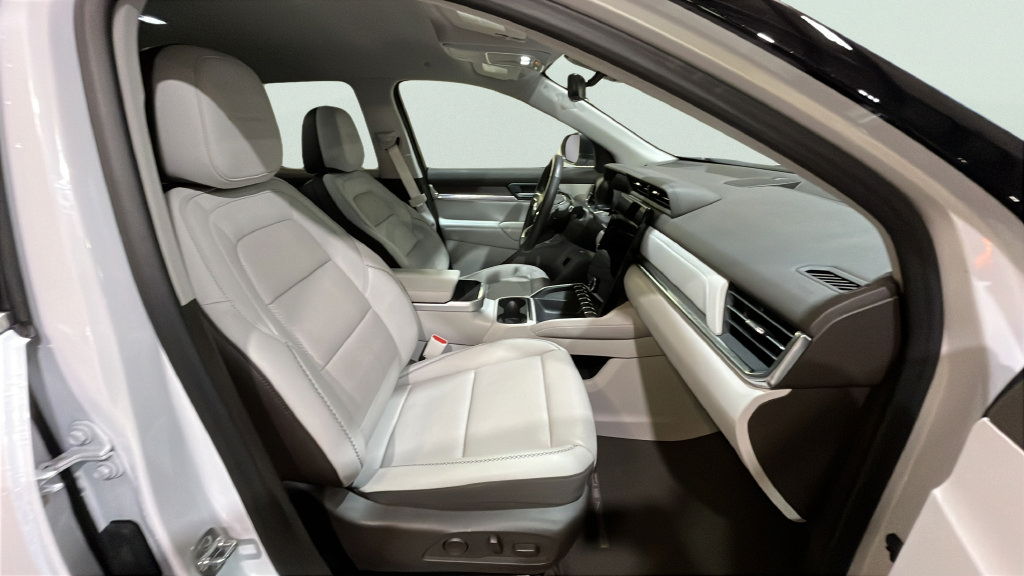 Used 2026 GMC Terrain Denali AWD/4WD image 19