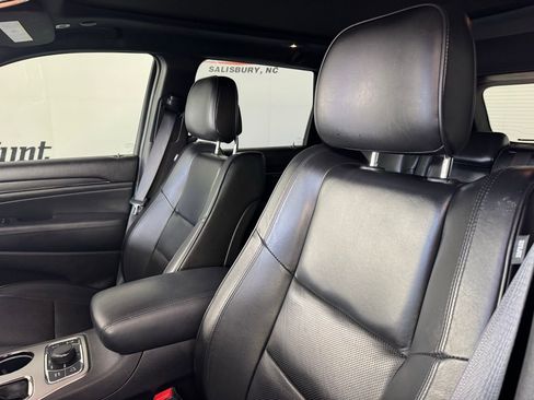 Used 2019 Jeep Grand Cherokee High Altitude image 3