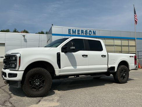 Used 2023 Ford F350 XL w/ STX Appearance Package AWD/4WD image 8