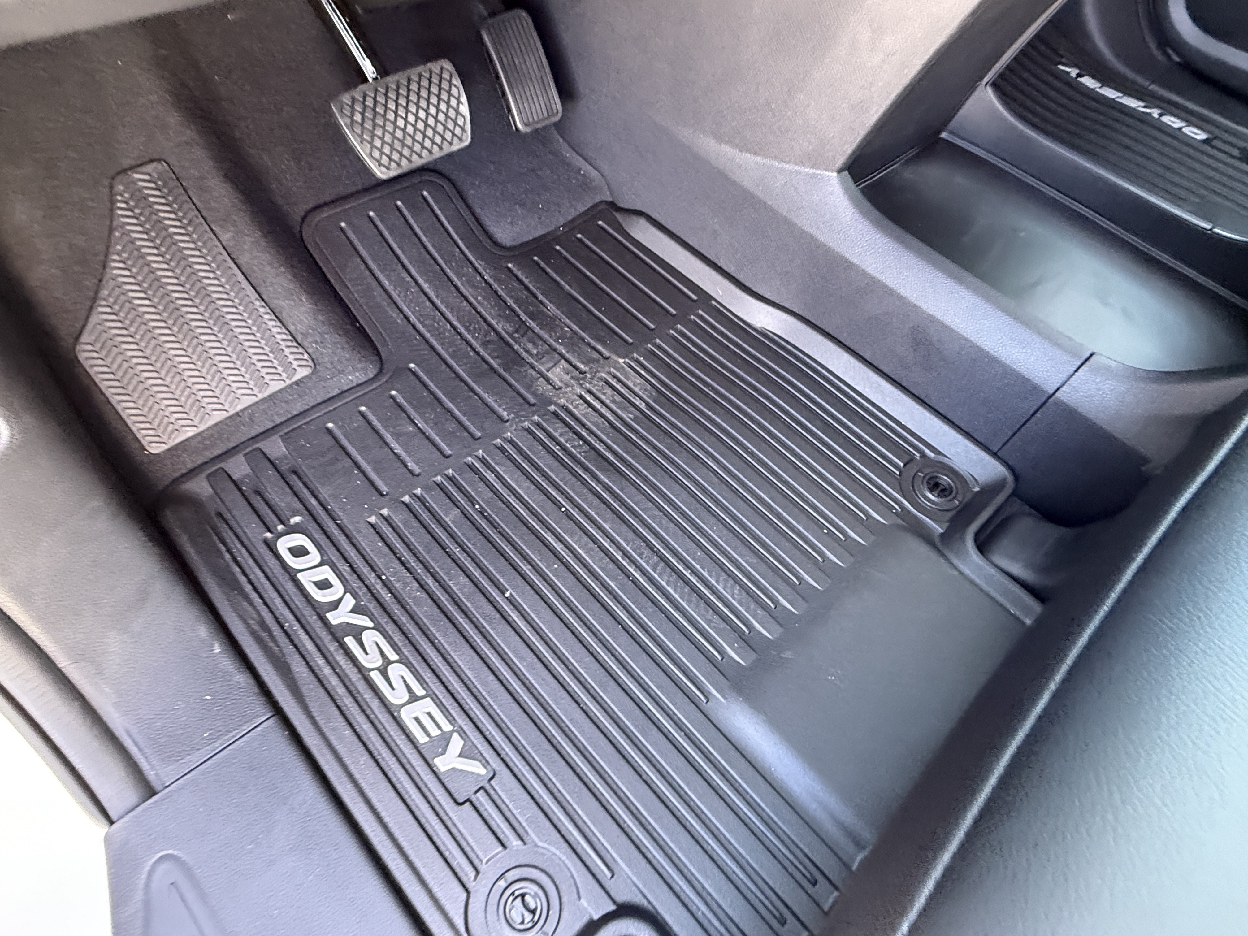 New 2027 Honda Odyssey EX-L image 17