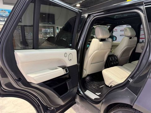 Used 2017 Land Rover Range Rover Supercharged AWD/4WD image 38