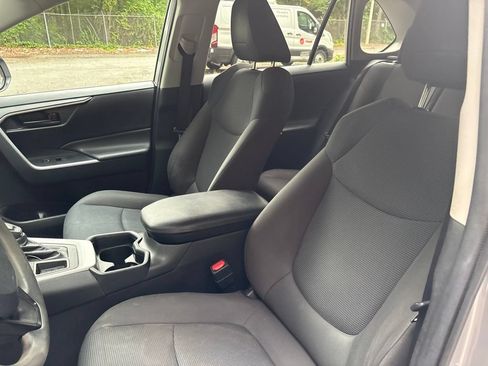 Used 2020 Toyota RAV4 LE w/ All Weather Liner Package FWD image 15
