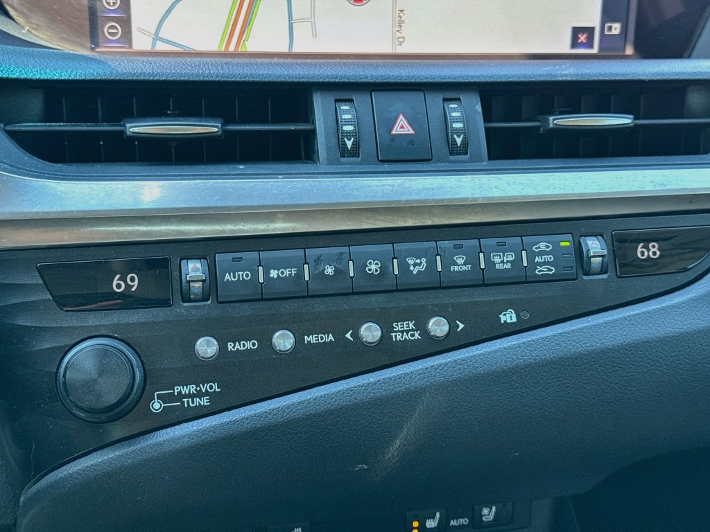 Used 2020 Lexus ES 350 w/ Premium Package FWD image 18