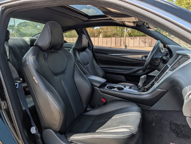 Used 2019 INFINITI Q60 3.0t Luxe w/ Cargo Package AWD/4WD image 24