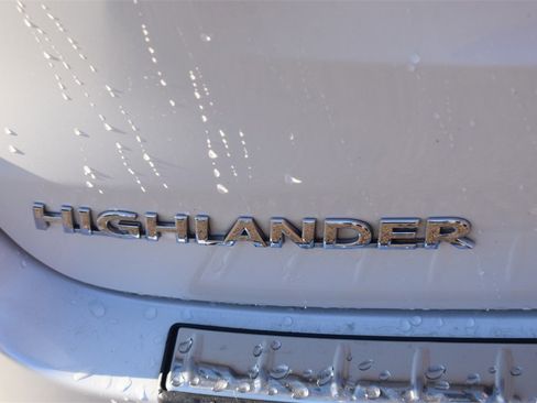 Used 2017 Toyota Highlander XLE image 20