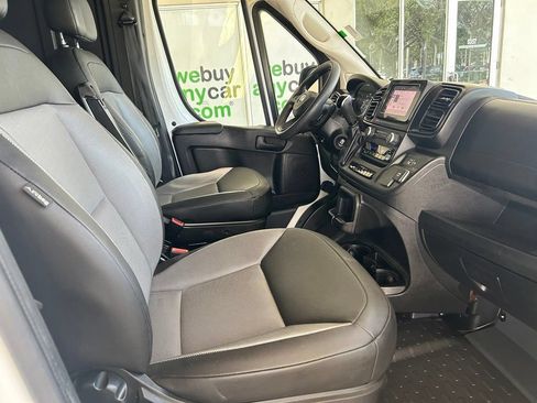Used 2025 RAM ProMaster 2500 w/ Convenience Group FWD image 21