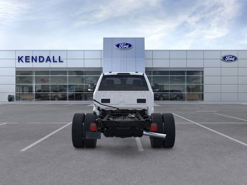 New 2025 Ford F550 4x4 Regular Cab Super Duty image 5
