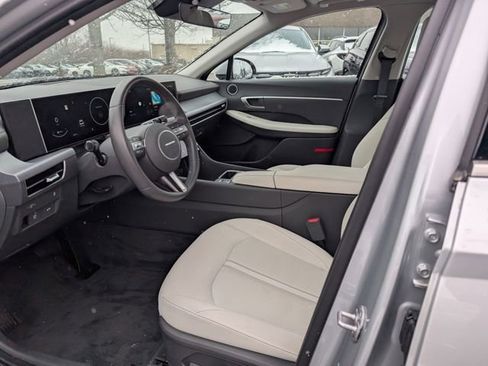 Certified 2024 Hyundai Sonata SEL w/ Convenience Package image 13