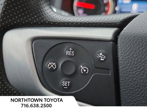 Used 2023 GMC Acadia SLE w/ Driver Convenience Package image 23