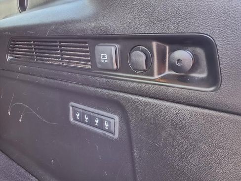 Used 2024 Jeep Wagoneer L Series II w/ Flexible Seating Group image 29