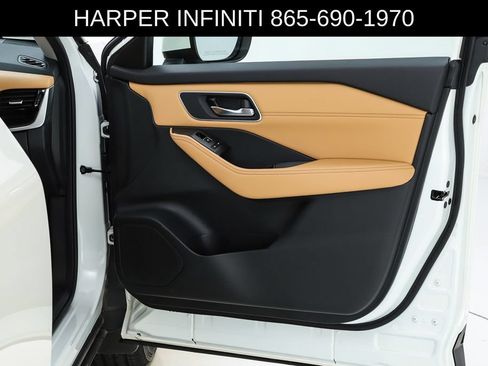 Used 2023 Nissan Rogue Platinum AWD/4WD image 32