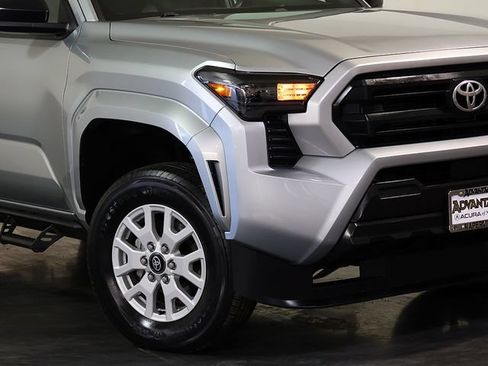 Used 2024 Toyota Tacoma SR AWD/4WD image 8