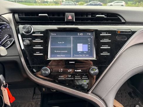 Used 2020 Toyota Camry SE AWD/4WD image 24