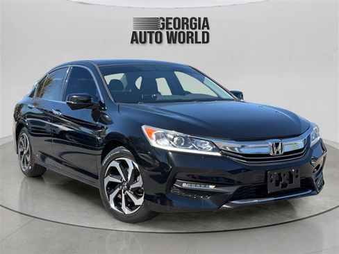 Used 2017 Honda Accord EX-L image 8