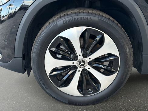Used 2025 Mercedes-Benz GLA 250 4MATIC image 19