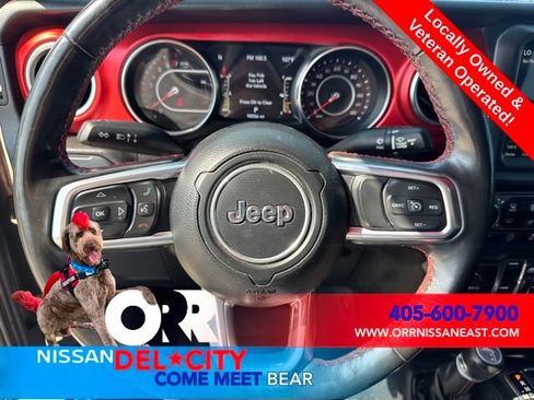 Used 2022 Jeep Gladiator Rubicon w/ LED Lighting Group AWD/4WD image 18