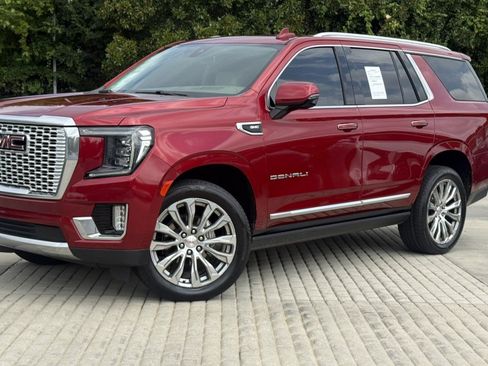 Used 2022 GMC Yukon Denali RWD image 1