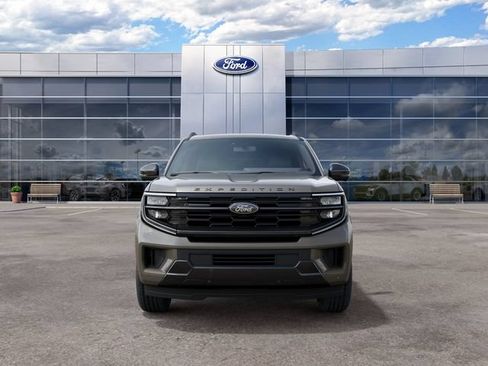 New 2027 Ford Expedition Platinum w/ Stealth Performance Package AWD/4WD image 3