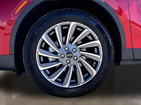 Used 2024 Lincoln Corsair Reserve w/ Equipment Group 201A AWD/4WD image 8