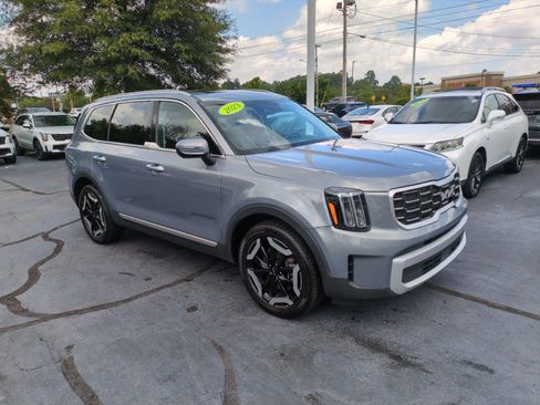 Used 2023 Kia Telluride S w/ S Sunroof Package AWD/4WD image 1