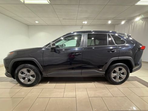 Certified 2022 Toyota RAV4 XLE w/ Convenience Package AWD/4WD image 2