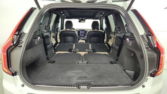 New 2026 Volvo XC90 T8 Plus w/ Protection Package AWD/4WD image 42