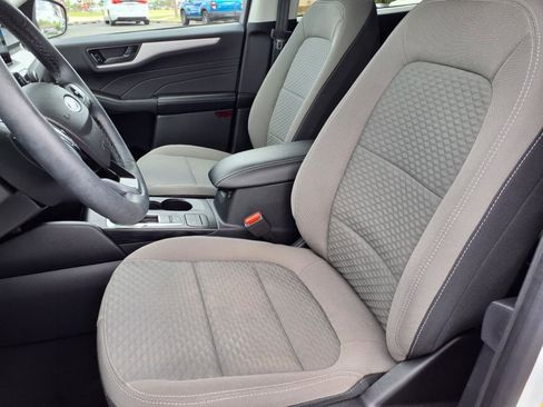 Certified 2022 Ford Escape SE w/ Convenience Package image 3