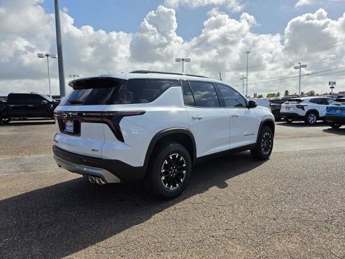 New 2026 Chevrolet Traverse Z71 w/ Enhanced Driving Package AWD/4WD image 5