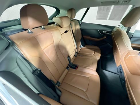 Used 2022 Audi Q8 Premium w/ Convenience Package image 26