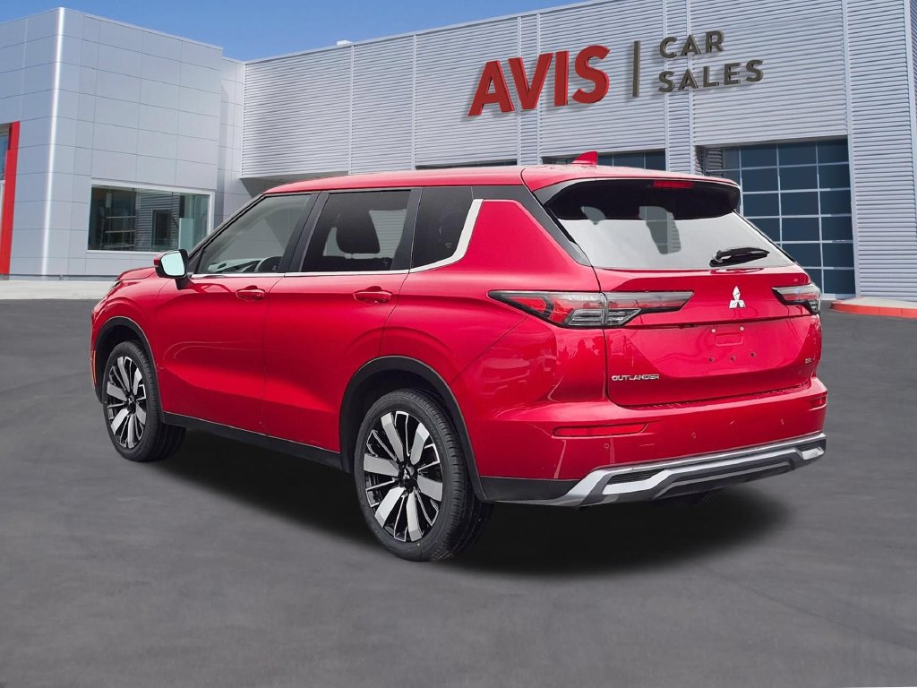 Used 2025 Mitsubishi Outlander SE AWD/4WD image 9