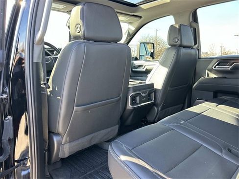 Used 2024 GMC Sierra 3500 Denali w/ Denali Reserve Package image 20