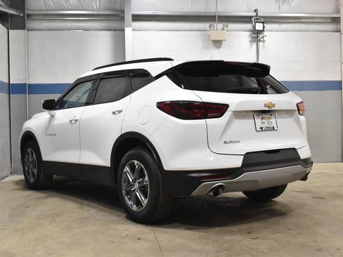 Used 2024 Chevrolet Blazer LT w/ Sound & Technology Package FWD image 30