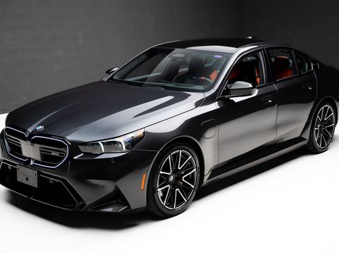 Used 2025 BMW M5 w/ M Driver's Package AWD/4WD image 5