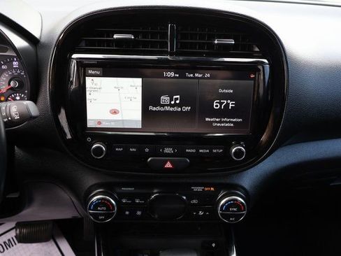 Used 2021 Kia Soul EX FWD image 28