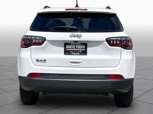 New 2026 Jeep Compass Latitude AWD/4WD image 4