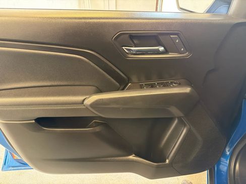 Used 2023 Chevrolet Colorado LT w/ LT Convenience Package image 16