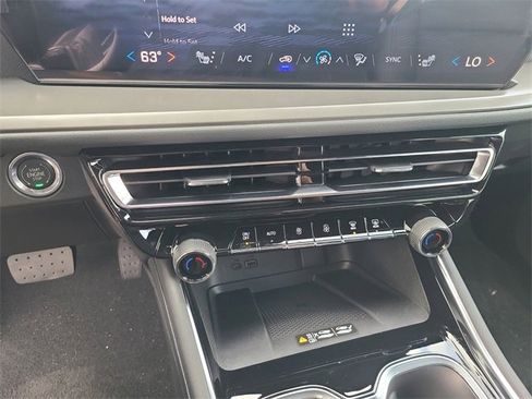 New 2026 Chevrolet Traverse LT w/ Driver Confidence Package image 33