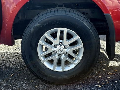 Used 2017 Nissan Frontier SV image 32