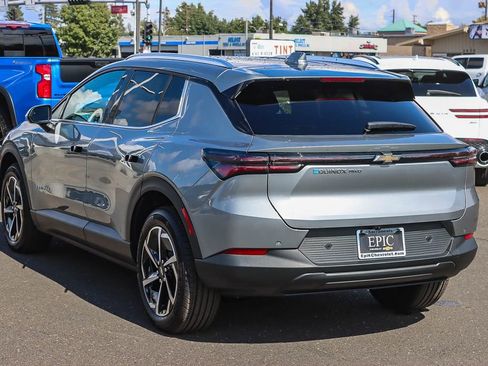 Used 2026 Chevrolet Equinox EV LT image 2
